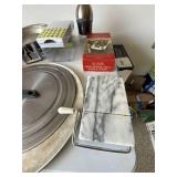 Kitchen Gadget Lot OXO AccuSharp Sur La Table Pizza Tray & Slicer