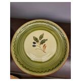 Ceramic Pasta Bowls, Serving Bowl & Woven Placemats Mixed Lot