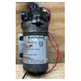 PENTAIR SHURFLO 8009-543-236 Auto-Demand 12V Spraying Diaphragm Pump, 1.8GPM, Viton Valves, Santoprene Diaphragm, 60PSI, 3/8" NPT-F Port, Single-Pack