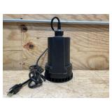 Ironton Submersible Water Pump, 1268 GPH, 1/8 HP, 1in. Port