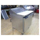 Beverage Air Sandwich/Salad Prep Table