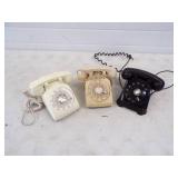 3 Vintage telephones