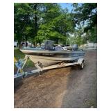 1986 Crestliner Boat with Suzuki 65 HP Motor and Trailer