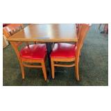 2 Tables 4 Chairs