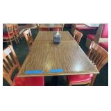 2 Tables 4 Chairs