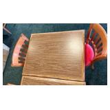 2 Tables 4 Chairs