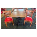 2 Tables 4 Chairs