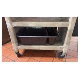 Rubbermaid Industrial Rolling Cart