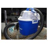 Vacmaster 3.2 Gallon Wet/Dry Vacuum and Lantern
