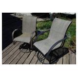 *2* Swivel Outdoor Patio Chairs
