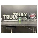 MN Twins baseball, MLB / Truly Hard Seltzer
