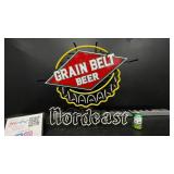 Grain Belt Nordeast, Grain Belt Beer bottle cap, neon sign