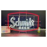 Schmidt Beer neon sign