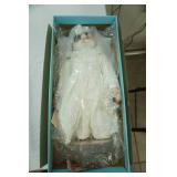 Vintage Betty Jane Carter Musical Porcelain Cat Doll. Special Memories Collection. "Miss Marshmallow Meringue". #297/500