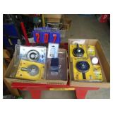 2 flat of air compressor parts. New in tha package. As shown.