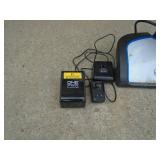 Hoover cordless vacuum with 2 batteries & charger. New condition. But will not power up. As shown.