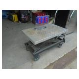 Lift table. As shown. Working condition.