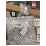 Mixed Lot: Caitina, Fampety & New Look Home Decor and Apparel