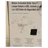 LUTEC MOTION ACTIVATED SOLAR SECURITY LED LIGHT 3000 LUMENS