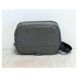 NEW SWISS GEAR DOPP KIT ACCESSORIES/TOILETRIES BAG GREEN