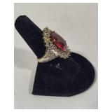 925 Vintage Sterling Silver Ring w/Garnet Colored Stone