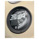 (3) Commemorative Pizza Hut Pizza Pans