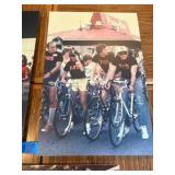 (3) Pizza Hut Pictures