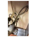 AERO  Wall Mount Knee Valve Hand Sink