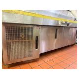 Refrigerated Cold holding Prep Table w/ refrigerated ingredient rail
