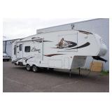 2011 Keystone Cougar X-Lite 26 Foot Fifth Wheel Camper