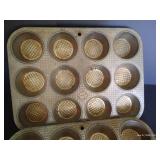 (2) 12 Cup Ekco Ovenex Muffin Pans