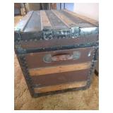 Pretty Old Trunk in Good Condition
