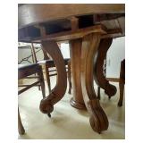 Kitchen Table w/4 Leaves & Chairs