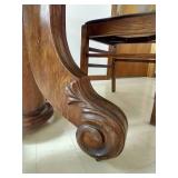 Kitchen Table w/4 Leaves & Chairs