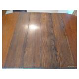 Kitchen Table w/4 Leaves & Chairs