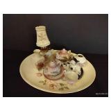 China Platter w/ Cats & Kittens, South Dakota Souvenirs, Tiny Lamp, Etc