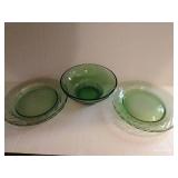 Pyrex Festive Spring Green Swirl Salad Plates w/ Green Glass Bowl