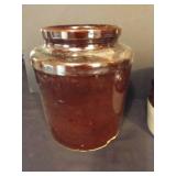 Redwing Crock & Stoneware Jar