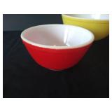 Pyrex Nesting Mixing Bowls