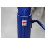 3M TN-252 Adjustable Metal Stand