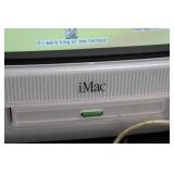Apple iMac G3 CRT Computer With Keyboard