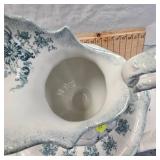 Porcelain Wash Set with Pitcher and Basin