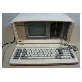 Vintage Sanyo MBC-675 Computer