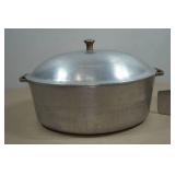 Vintage SuperHealth Aluminum Roasting Pan/Dutch Oven