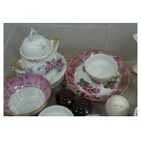 Assorted Tea Set Pieces