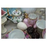 Assorted Tea Set Pieces