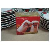32-Piece Vintage Tienshan 'Deck the Halls' Dinnerware Set