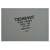 32-Piece Vintage Tienshan 'Deck the Halls' Dinnerware Set