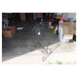 Heart Shaped Metal Plant Stand