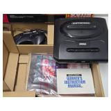 EXCELLENT Clean Like-New Condition SEGA GENESIS Video Game System w/Original Box